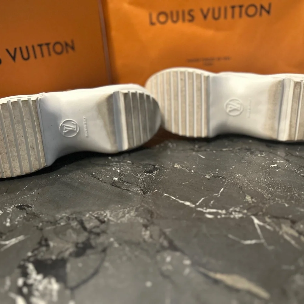 Louis Vuitton  Sneakers - Picture 6 of 6